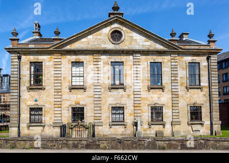 Saint Andrew durch grüne ehemalige Bischofskirche, Glasgow, Schottland, Großbritannien Stockfoto