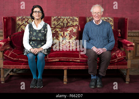 Wasfi Kani und Bamber Gascoigne in West Horsley Ort, welcher das neue Zuhause von Grange Park Opera, Surrey, England, UK soll Stockfoto