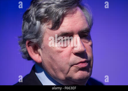 Der ehemalige Premierminister, Gordon Brown, hält eine Rede im Zentrum von London Stockfoto