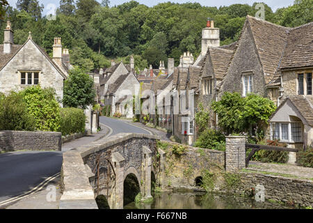 Castle Combe betrachtet durch einiges als "Das schönste Dorf in England", Wiltshire, England, UK Stockfoto