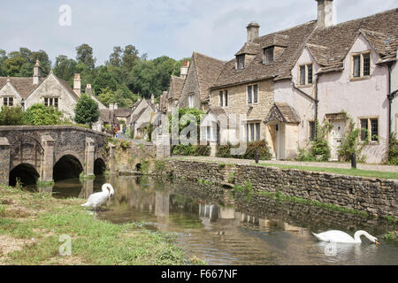 Castle Combe betrachtet durch einiges als "Das schönste Dorf in England", Wiltshire, England, UK Stockfoto