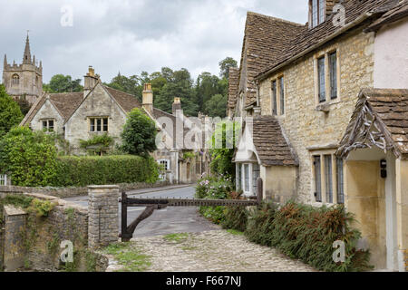 Castle Combe betrachtet durch einiges als "Das schönste Dorf in England", Wiltshire, England, UK Stockfoto