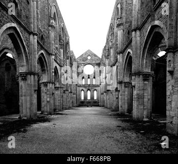 SAN GALGANO, Italien: Verlassene alte Abtei in der Toskana Stockfoto