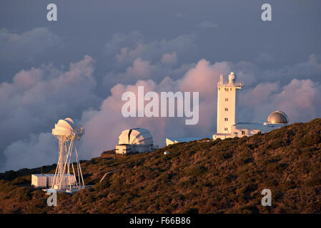 astronomisches Observatorium auf dem Gipfel des Roque de Los Muchachos, La Palma, Kanarische Inseln, Spanien Stockfoto