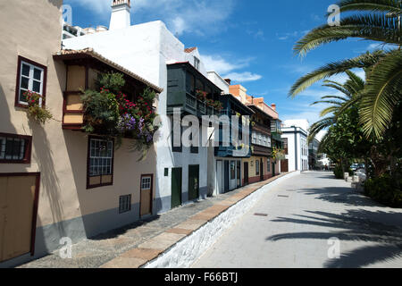 Balkon befindet sich in der Avenida Marítima, Santa Cruz De La Palma, La Palma, Kanarische Inseln, Spanien Stockfoto