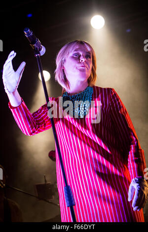 Mailand Italien. 11. November 2015. Die irische Sängerin ROISIN MURPHY führt live auf der Bühne Fabrique, sein neues Album "Haarlose Toys" präsentieren Stockfoto