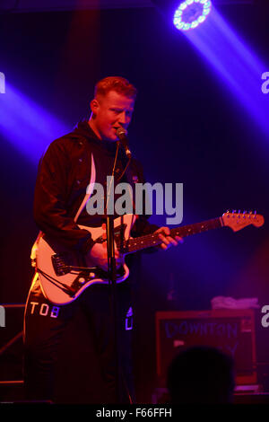 Edinburgh, UK. 12 November.  Die gewöhnlichen jungen führen in The Liquid Rooms. Edinburgh. Pako Mera/Alamy Live-Nachrichten. Stockfoto