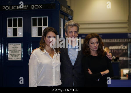 London, UK. 13. November 2015. Fototermin für Dr Who-star Peter Capaldi und Schauspieler in den Eröffnungstagen von Arzt, Festival im Excel London. Bildnachweis: Siehe Li/Alamy Live News Stockfoto