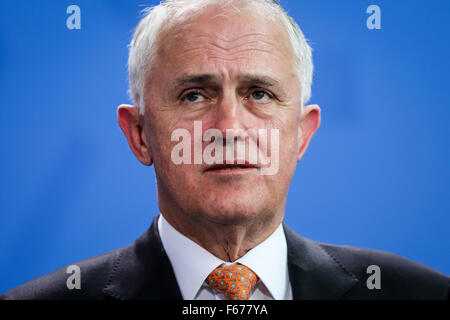 Berlin, Deutschland. 13. November 2015. Besuch der australische Premierminister Malcolm Turnbull besucht eine Pressekonferenz im Bundeskanzleramt in Berlin, Deutschland, am 13. November 2015. Bildnachweis: Zhang Fan/Xinhua/Alamy Live-Nachrichten Stockfoto