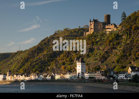 Rhein Stadt St. Goarshausen am Fuße der Burg Katz Burg Stockfoto