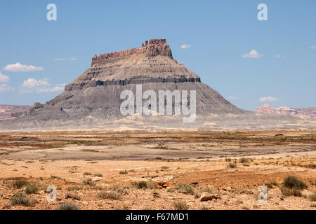 Tafelberg Fabrik Butte, Caineville, Utah, Vereinigte Staaten von Amerika Stockfoto