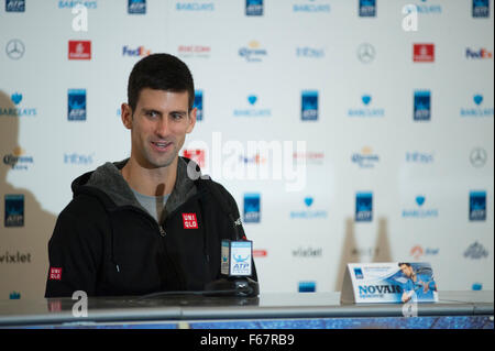 O2 Arena, London, UK. 15. November 2015. Barclays ATP World Tour Finals Tennis 2015 beginnt am Sonntag, den 15. November mit Novak Djokovic, Nummer eins der Welt, Teilnahme an Medientag die O2-Arena am Freitag, 13. November. Bildnachweis: Sportsimages/Alamy Live-Nachrichten Stockfoto