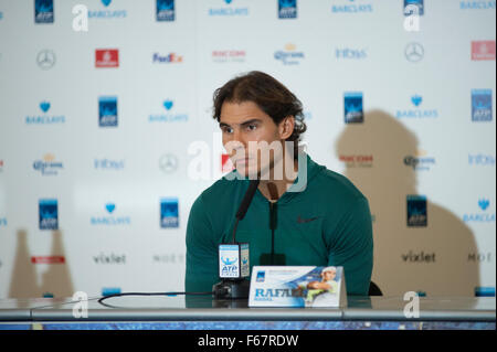 O2 Arena, London, UK. 15. November 2015. Barclays ATP World Tour Finals Tennis 2015 beginnt am Sonntag, den 15. November mit Rafael Nadal am Medientag die O2-Arena am Freitag, 13. November teilnehmen. Bildnachweis: Sportsimages/Alamy Live-Nachrichten Stockfoto