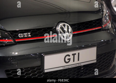 Markenname: "VW Golf GTI: Volkswagen, Berlin. Stockfoto