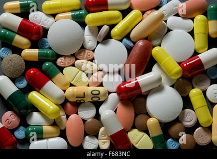 Eine Auswahl von Drogen, Tabletten und Kapseln. a uk sport Leichtathletik Olympiade betrügen betrügen Medizinische dope Doping Wada iaaf Russland Stockfoto