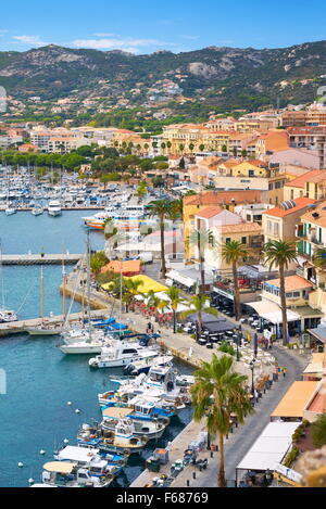 Yachthafen von Calvi, Balagne, Westküste, Korsika, Frankreich Stockfoto