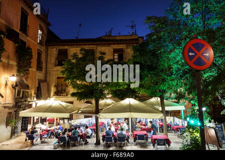Toledo Spanien, Europa, Spanisch, hispanische Dämmerung, Nachtabend, Corral de Don Diego, Restaurant Restaurants Essen Essen Essen Cafe Cafes, Außenweg im Freien Stockfoto