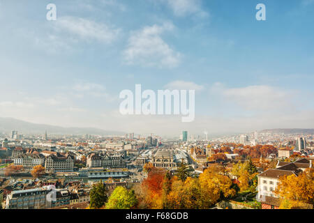 November 2015, Stadtbild von Zürich (Schweiz), HDR-Technik Stockfoto