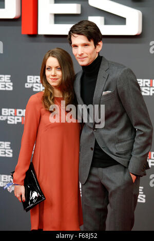 Berlin, Deutschland. 13. November 2015. ZOO Palast Kino, Berlin, Deutschland. 13. November 2015. Alice Dwyer und Sabin Tambrea besuchen "Agentenbrücke" Filmpremiere im Kino ZOO Palast in Berlin, Deutschland.  Bildnachweis: Piotr Zajac/Alamy Live-Nachrichten Stockfoto