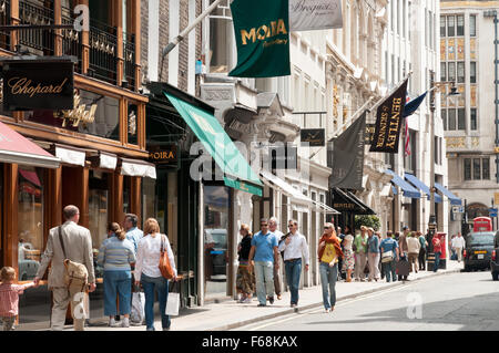 Teure Geschäfte in New Bond Street, London, England, UK Stockfoto