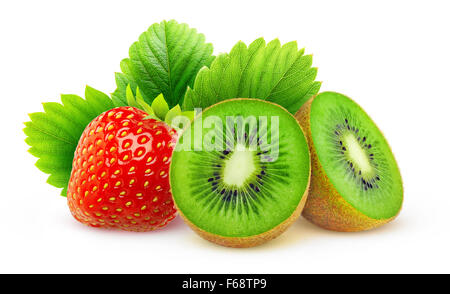 Kiwi und Erdbeeren auf weißem Hintergrund isoliert Stockfoto