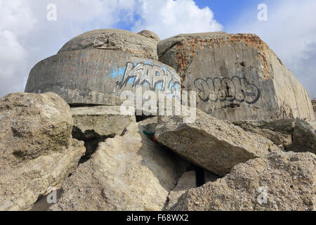 WW2 Bunker am Strand von Houvig Strand, Søndervig, Jütland, Dänemark. Stockfoto