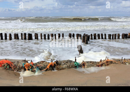 WW2 Bunker am Strand von Houvig Strand, Søndervig, Jütland, Dänemark. Stockfoto