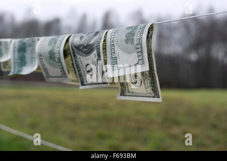 Dollar auf Draht Stockfoto