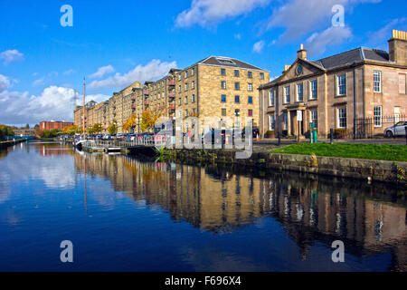 Forth & Clyde Canal im Stadtzentrum von Glasgow Stockfoto