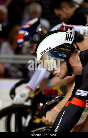 Rennen starten, Lee Valley VeloPark, London, UK. 14. November 2015. Stockfoto