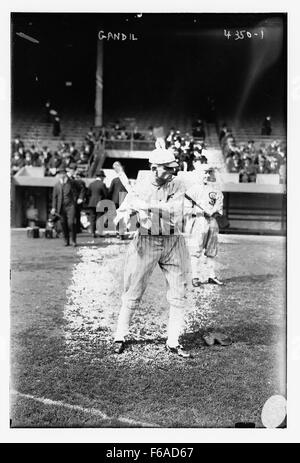 Ein Foto von Chick Gandil, einem Spieler der Chicago American League Baseballmannschaft. Gandil war eine bemerkenswerte Figur während des frühen 20. Jahrhunderts, insbesondere im Zusammenhang mit dem Black Sox Skandal von 1919. Stockfoto