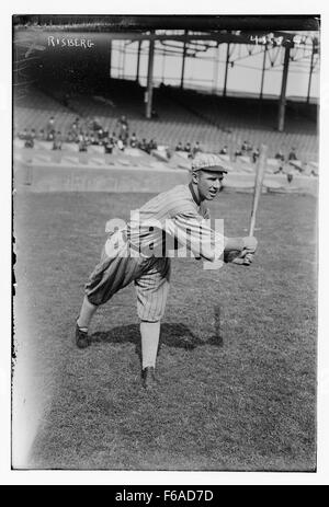 Schweden Risberg spielte Anfang des 20. Jahrhunderts bei den Chicago White Sox. Er ist bekannt für seine Beteiligung am berüchtigten Black Sox Skandal von 1919, einem entscheidenden Moment in der Baseballgeschichte. Stockfoto