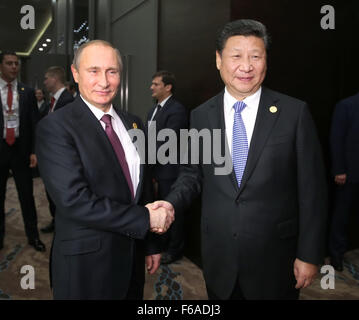 Antalya, Türkei. 15. November 2015. Chinese President Xi Jinping (R) trifft sich mit russischen Präsidenten Vladimir Putin in Antalya, Türkei, 15. November 2015. © Ma Zhancheng/Xinhua/Alamy Live-Nachrichten Stockfoto