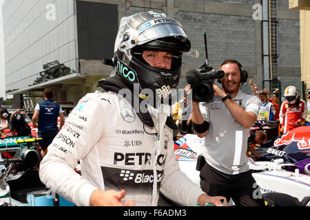 Interlagos, Brasilien. 15. November 2015. Motorsport: FIA Formula One World Championship 2015, Grand Prix von Brasilien, #6 Nico Rosberg (GER, Mercedes AMG Petronas Formula One Team), Credit: Dpa picture-Alliance/Alamy Live News Stockfoto