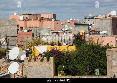 Blick über die Dächer in der Medina von Marrakesch Stockfoto