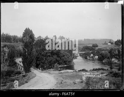 Die beiden Brücken über den Waikato River in Cambridge, ca Stockfoto