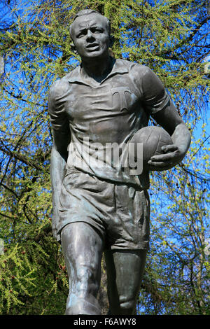 Denkmal für die sowjetischen Fußballer Eduard Streltsov (1937-1990) des FC Torpedo Moskau in Moskau, Russland Stockfoto