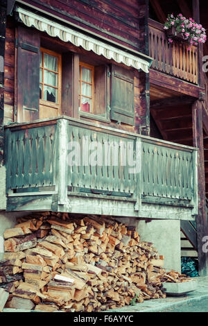 Holzhäuser in Fiesch - Schweiz Stockfoto