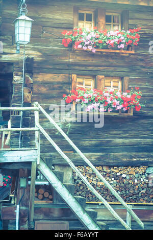 Holzhäuser in Fiesch - Schweiz Stockfoto