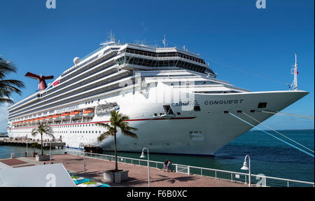 Carnival Conquest Cruise Liner festgemacht an der Key West USA Stockfoto