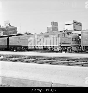 [Texas & Pazifik, Diesel-elektrischen Passagier Lok Nr. 36] Stockfoto