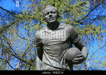 Denkmal für die sowjetischen Fußballer Eduard Streltsov (1937-1990) des FC Torpedo Moskau in Moskau, Russland Stockfoto