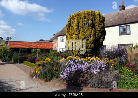 RHS HYDE HALL HERBSTLICHEN GRENZEN. Stockfoto