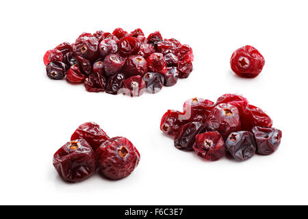 Satz von getrockneten Cranberries, isoliert auf weiss. Studio-Shooting, retuschiert Stockfoto