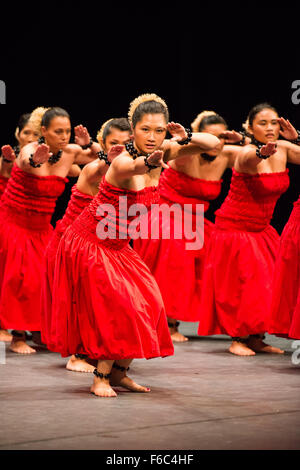 Halau bei Wai Ola aus San Jose, Hawaii, Durchführung am 27. Folkart internationale CIOFF-Folklore-Festival, Festival Lent, Maribor Stockfoto