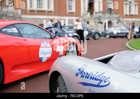 Epsom, Surrey, UK. 16. November 2015. Starten des 2015 Beaujolais Run im RAC Club in Epsom Surrey UK 16. November 2015 Credit: Theodore Liasi/Alamy Live-Nachrichten Stockfoto