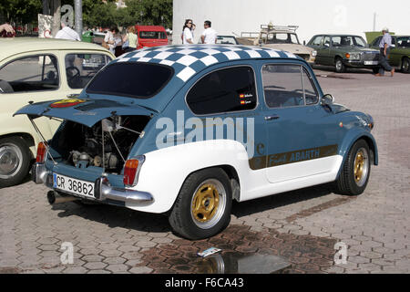 Klassische Seat 600 Auto treffen in Albacete, Spanien. Fiat Abarth. Stockfoto