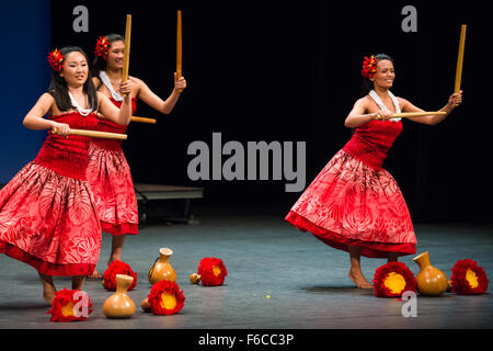 Halau bei Wai Ola aus San Jose, Hawaii, Durchführung am 27. Folkart internationale CIOFF-Folklore-Festival, Festival Lent, Maribor Stockfoto