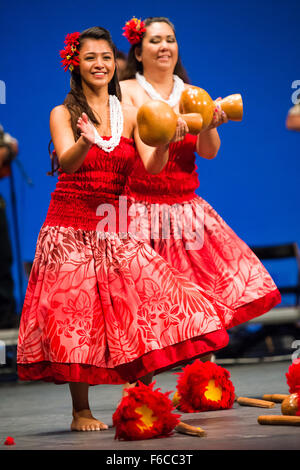 Halau bei Wai Ola aus San Jose, Hawaii, Durchführung am 27. Folkart internationale CIOFF-Folklore-Festival, Festival Lent, Maribor Stockfoto