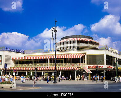 August 1986, Cafe Kranzler am Kurfürstendamm Allee, Berlin, Deutschland Stockfoto